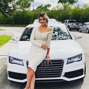 Meet your Posher, Carly